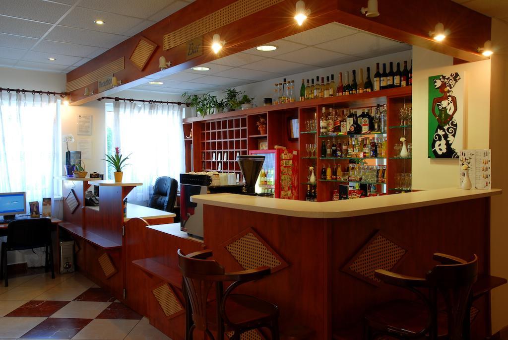 Hostel Ferihegy Vecsés Εξωτερικό φωτογραφία